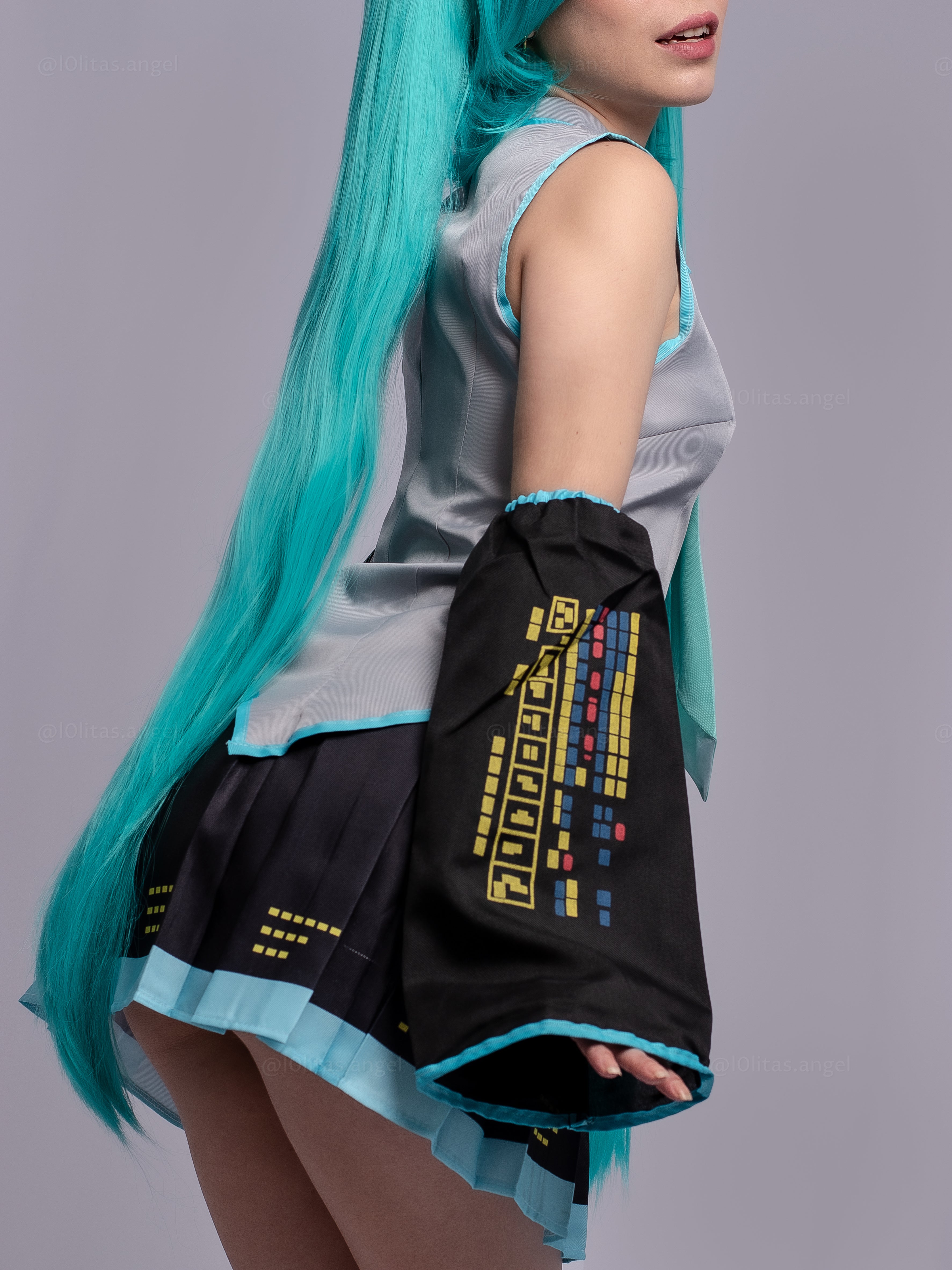COSPLAY MIKU